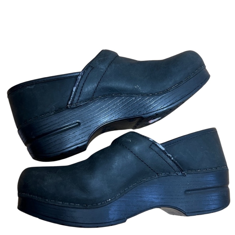 Dansko Black Leather Nursing Clogs size 37